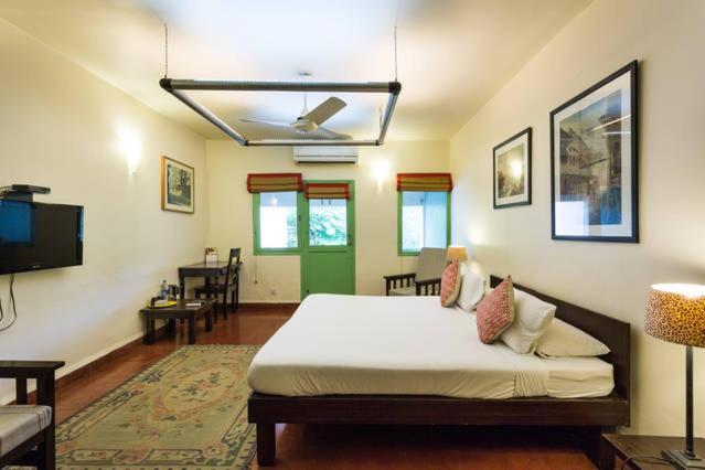G 49 Bed & Breakfast นิวเดลี ภายนอก รูปภาพ