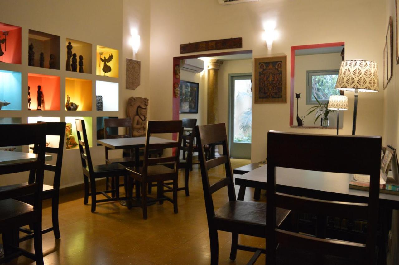 G 49 Bed & Breakfast นิวเดลี ภายนอก รูปภาพ