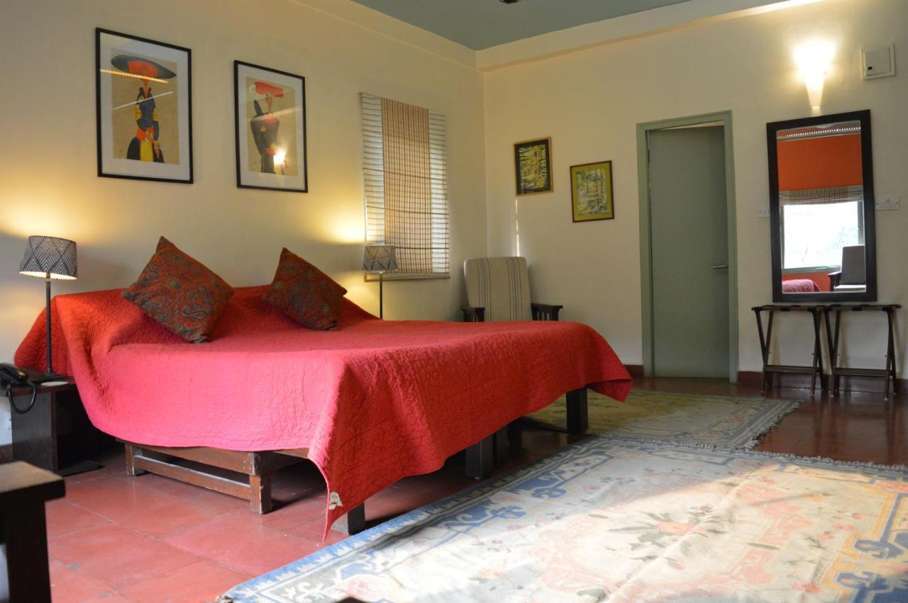 G 49 Bed & Breakfast นิวเดลี ภายนอก รูปภาพ